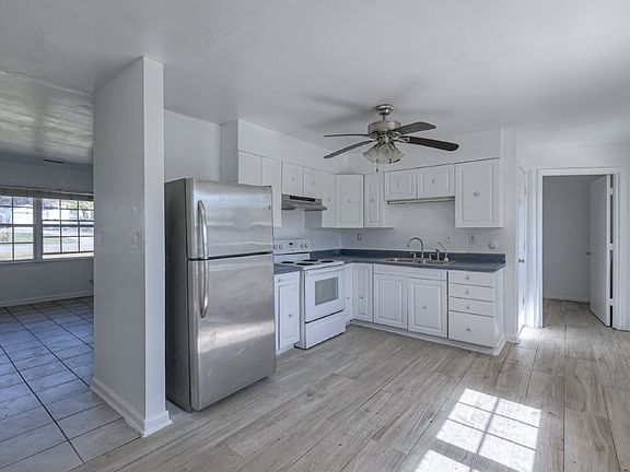 2nd image of 134 Butler St