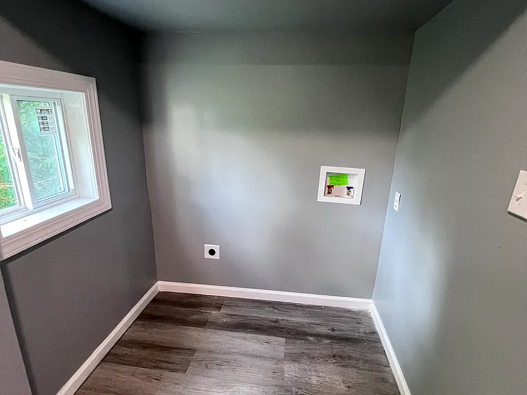 1307 Phelps Ave — Photo 6