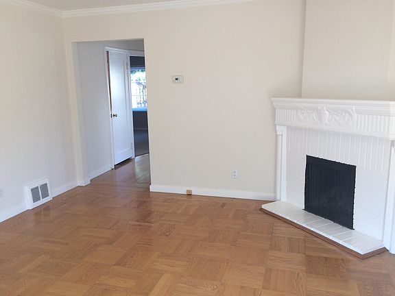 3rd image of 106 Yukon St