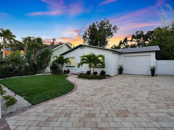 660 14th Ave S, Saint Petersburg, FL 33701