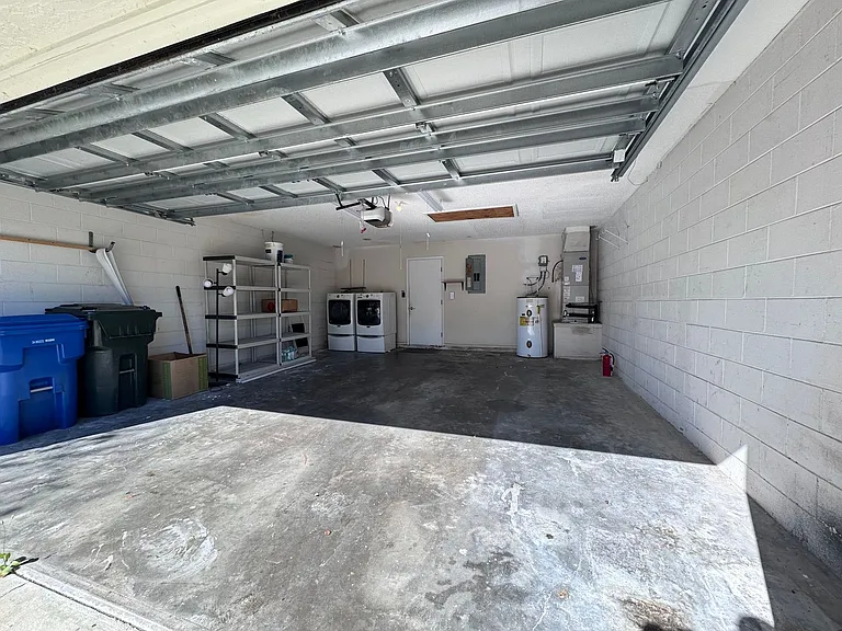 1135 Covington St — Photo 18