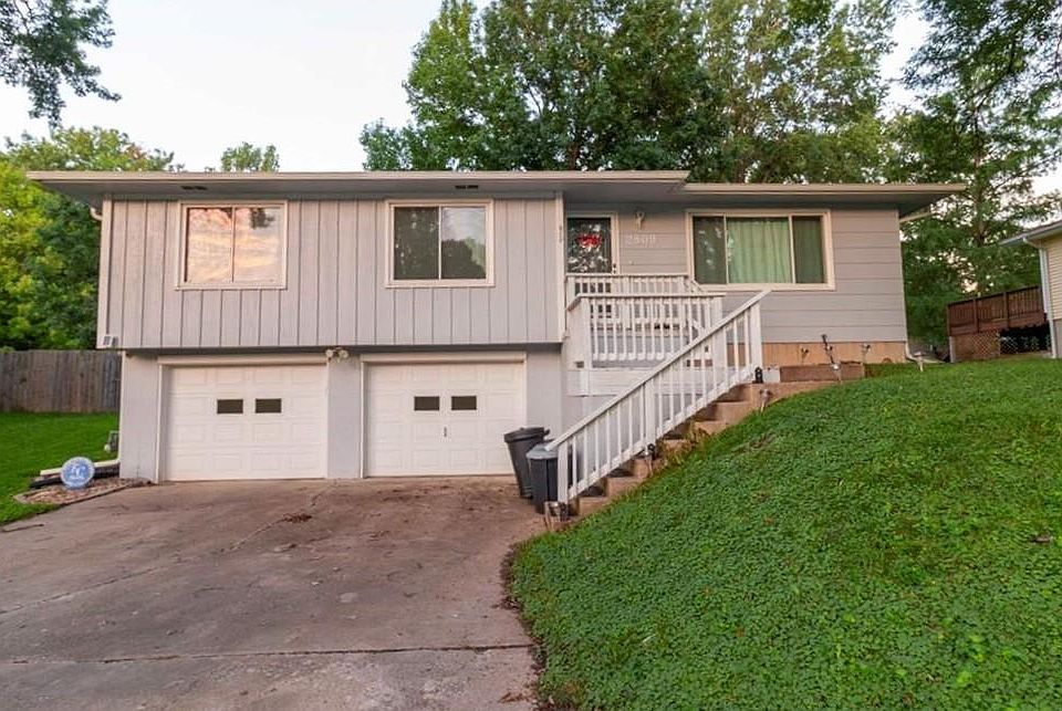 2809 Ajax Rd, Saint Joseph, MO 64503 Zillow