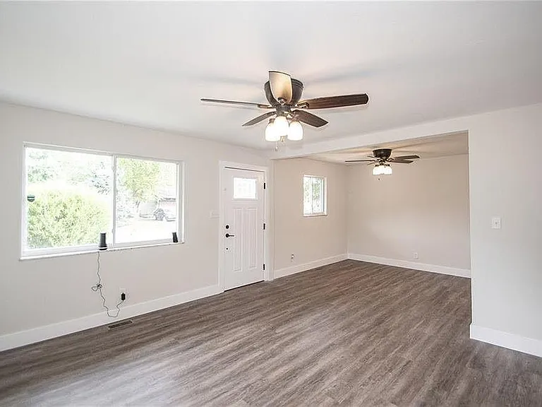 4543 Calhoun St — Photo 3