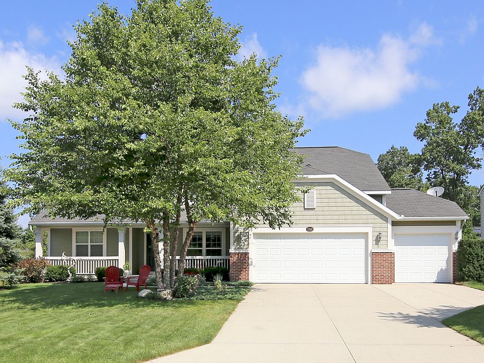 2561 Mason Ridge Ct NE