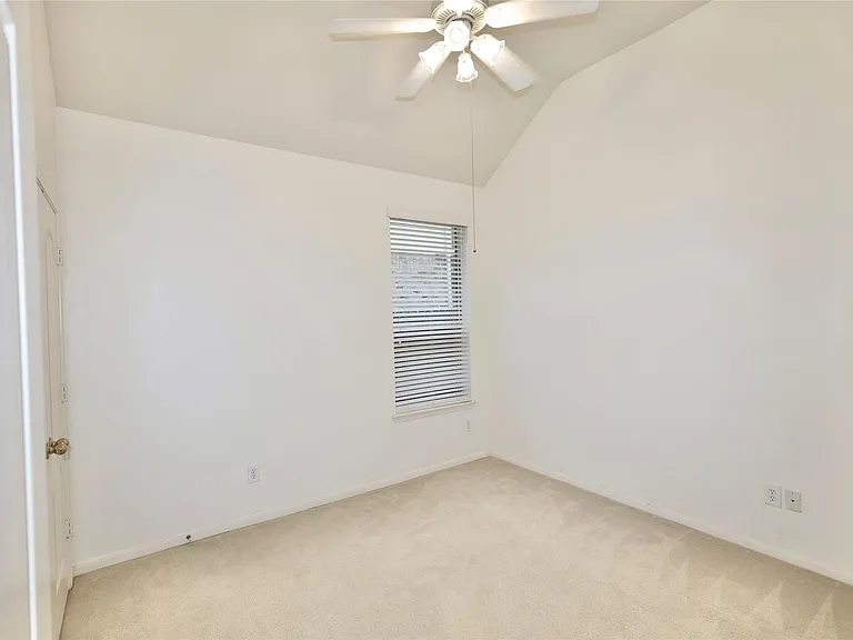 4106 Hidden Fort Ln — Photo 21