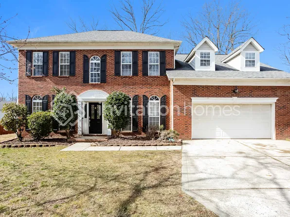 9426 Olivia Ln, Charlotte, NC 28277