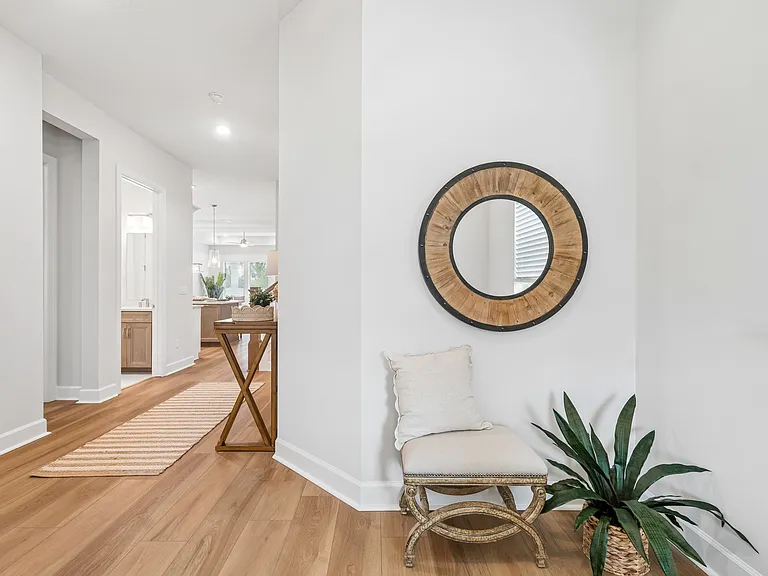 260 Sutton Dr — Photo 12