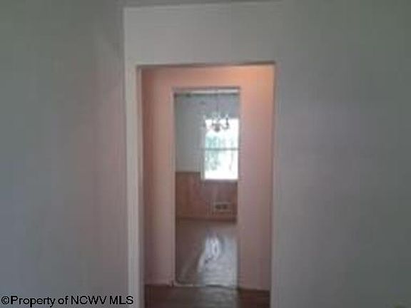 3rd image of 604 S 24th St