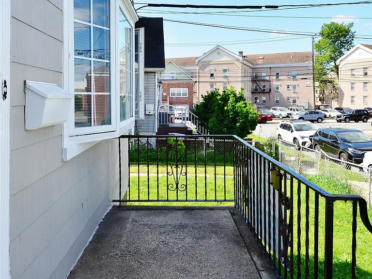 34 Newman Ave #1 — Photo 2