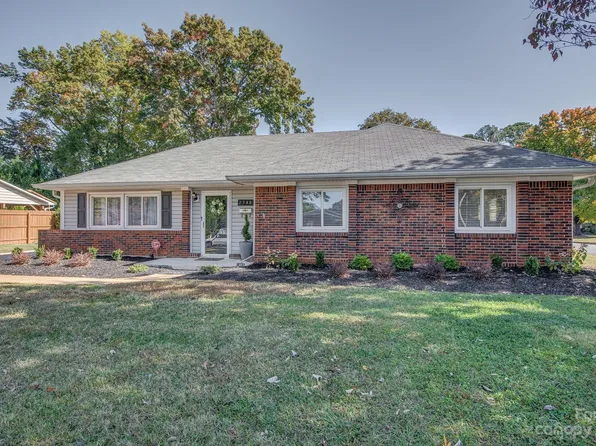 2348 Gaines Ave, Gastonia, NC 28054