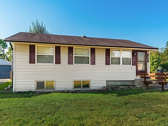 2nd image of 1967 Brimfield Ct