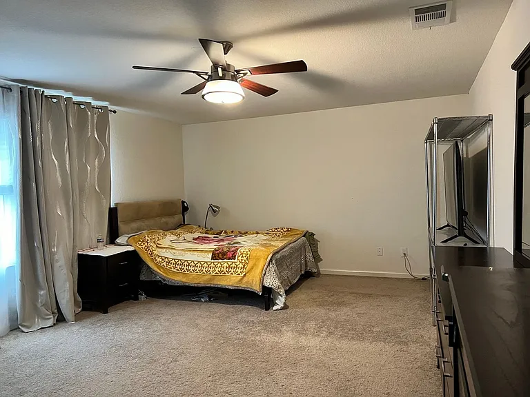 318 Dove Creek Ln — Photo 4