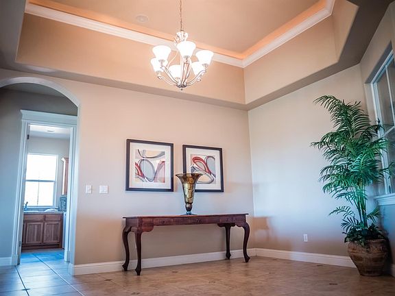 5th image of 763 Heritage Pl
