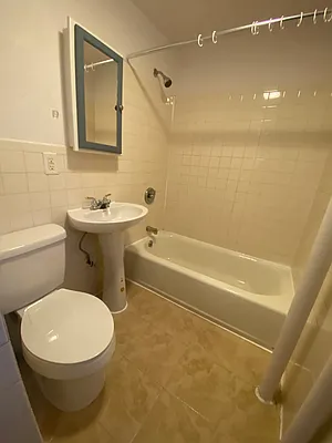 Rented by Fave Realty Inc | media 22