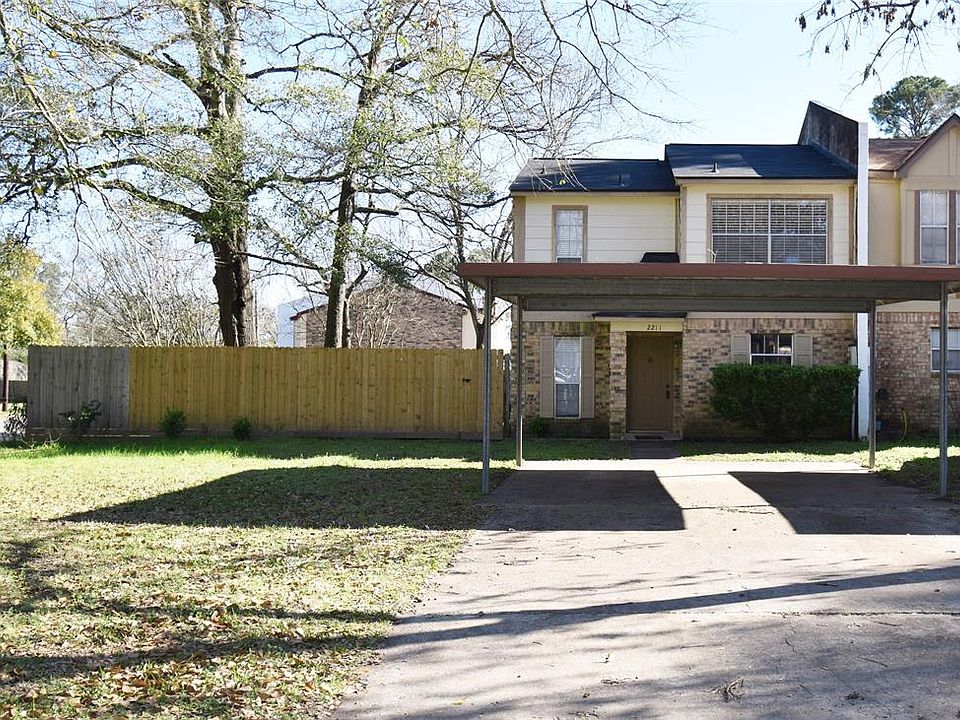1st image of 2211 Crosstimbers Dr