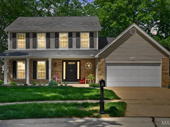 246 Westridge Parc Ln, Ballwin, MO 63021