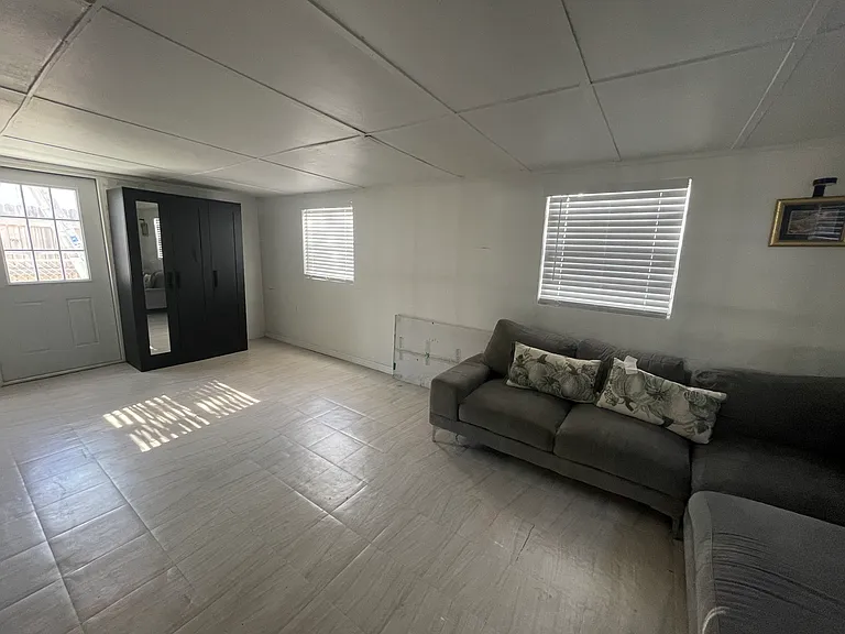 Den/additional bedroom #4