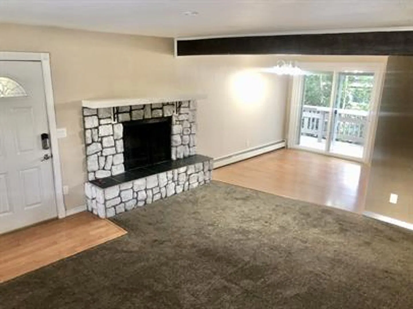Spacious 3-Bedroom Living in Eagle River - 11614 Dawn St. — Photo 2