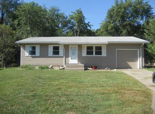 1607 Raymond Ct, Junction City, KS 66441