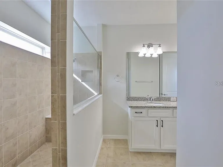3323 Monroe Meadows Dr — Photo 7