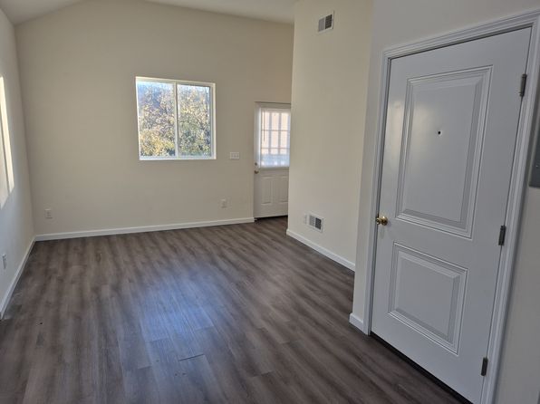 13 E Railroad Ave FLOOR 2