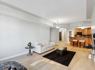 9020 Jasper Ave NW #402, Edmonton, AB
