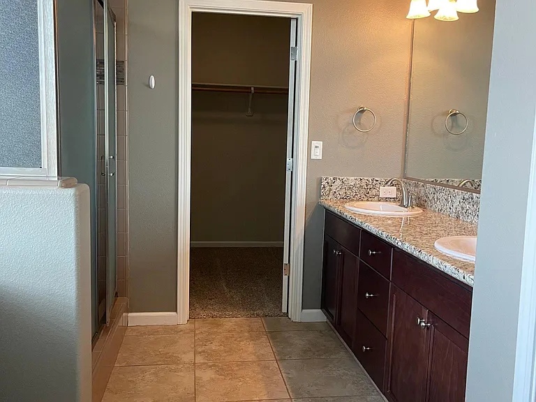 2042 E Christensen Dr — Photo 22