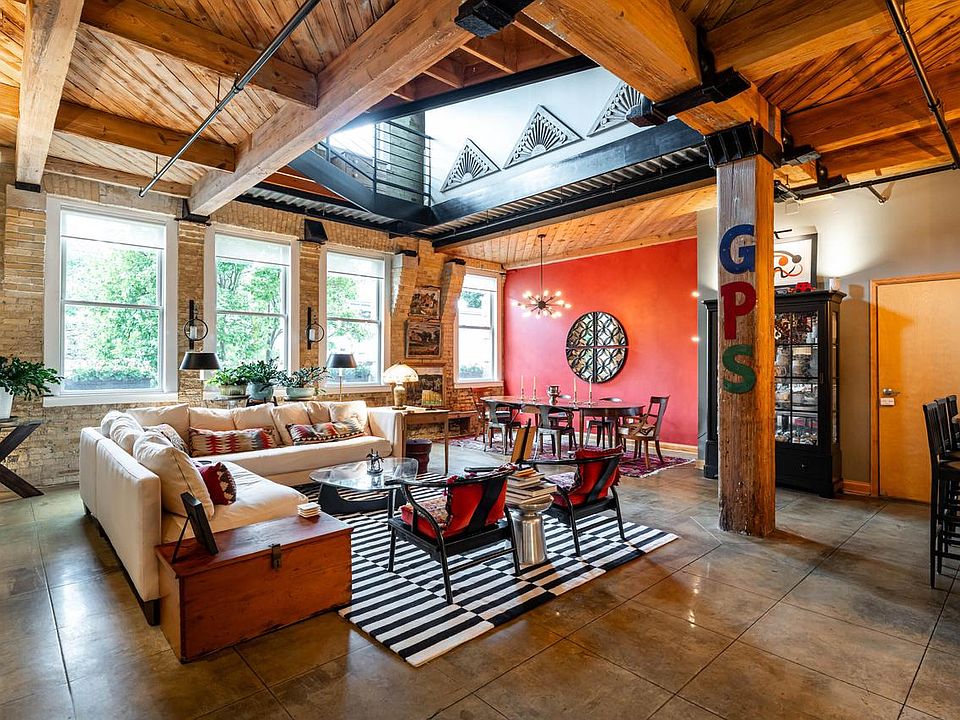 1st image of 904 E Pearson STREET #104
