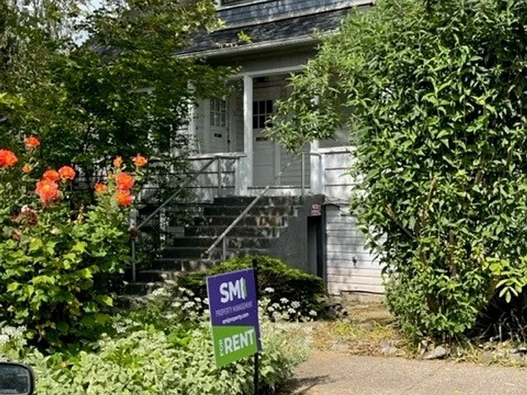 155 — Photo 7