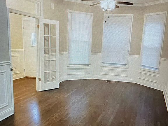 3rd image of 1645 W Summerdale Ave