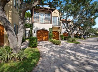 1021 Coralina Ln, Delray Beach, FL 33483