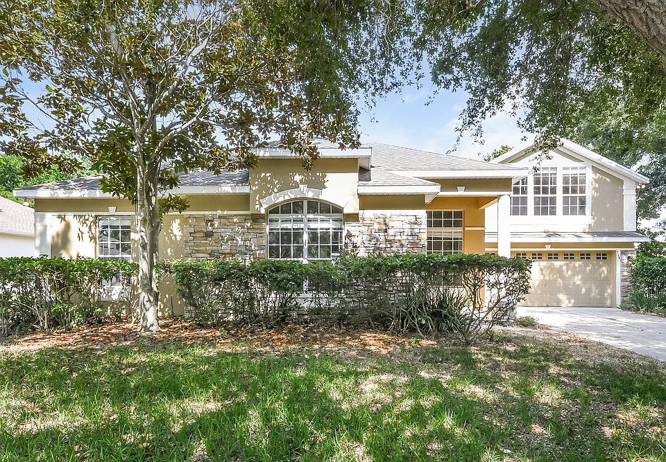 1st image of 726 Regina Cir