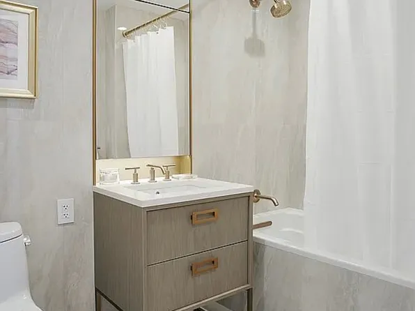 3 Court Square image 5 of 11