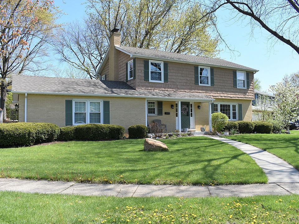 1st image of 957 N Hedgewood Dr