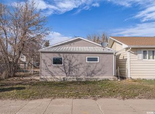 111 2nd AVENUE E, Biggar, SK S0K 0M0