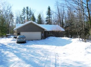 6719 Oconto River Shrs, Oconto Falls, WI 54154