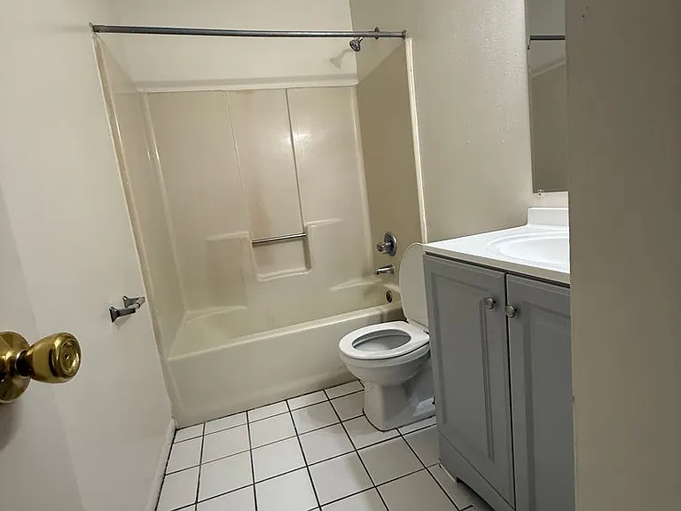 913 Landry St #5 — Photo 10