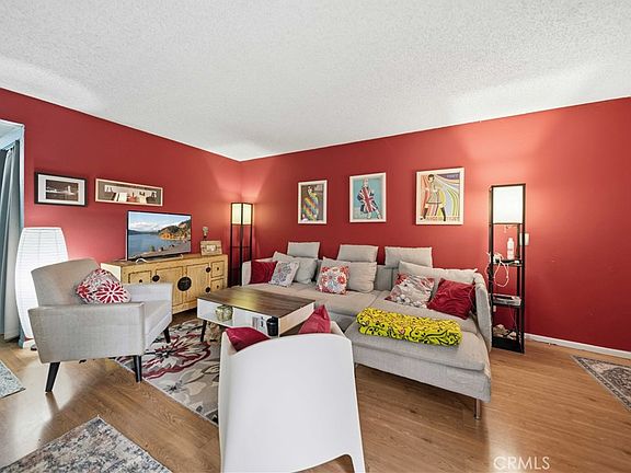 4th image of 18316 Hatteras St APT 26