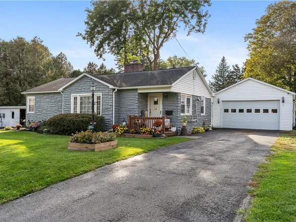 107 Granger Rd, Wayland, NY 14572