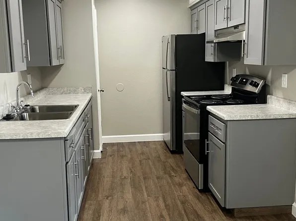 Meadowbrook Apartments, 683 N Haney Ave #6202, Reedley, CA 93654