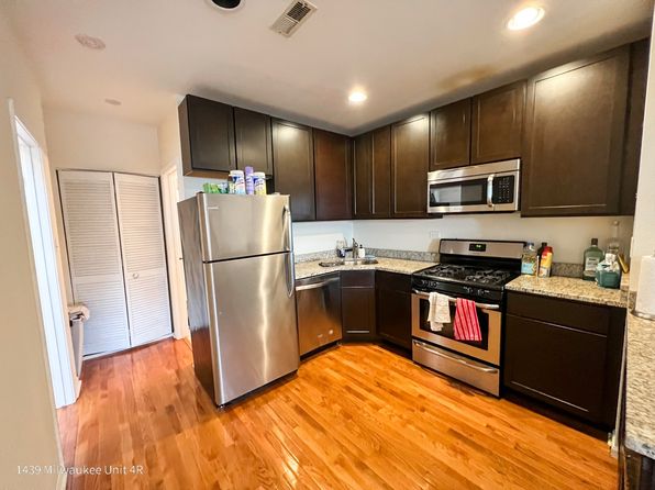 1439 N Milwaukee Ave #4196179