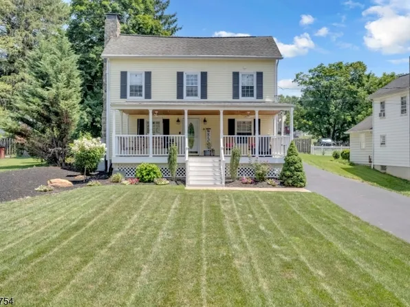 26 Mackenzie Rd, Hampton Boro, NJ 08827
