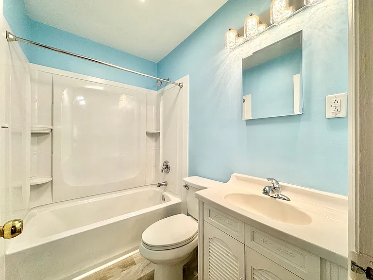 4617 Tower Rd — Photo 11