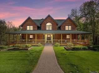 19263 Williamsville Rd, Gregory, MI 48137