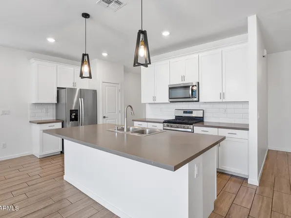 4121 S 67TH Drive, Phoenix, AZ 85043