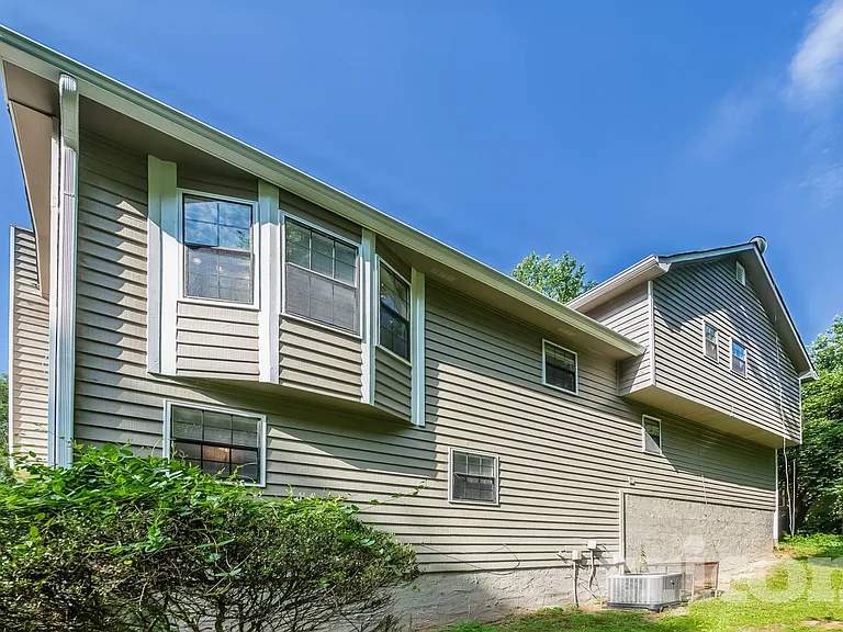 5237 Westhill Dr — Photo 17