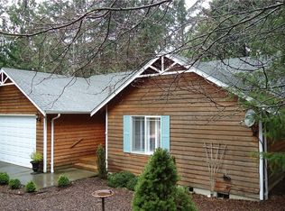 4 Little Strawberry Ln, Bellingham, WA 98229