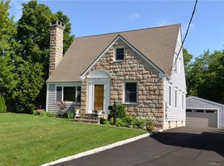 20 Bellmere Ave, Stamford, CT 06906