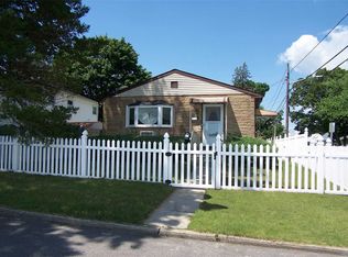 174 Lafayette Rd, West Babylon, NY 11704