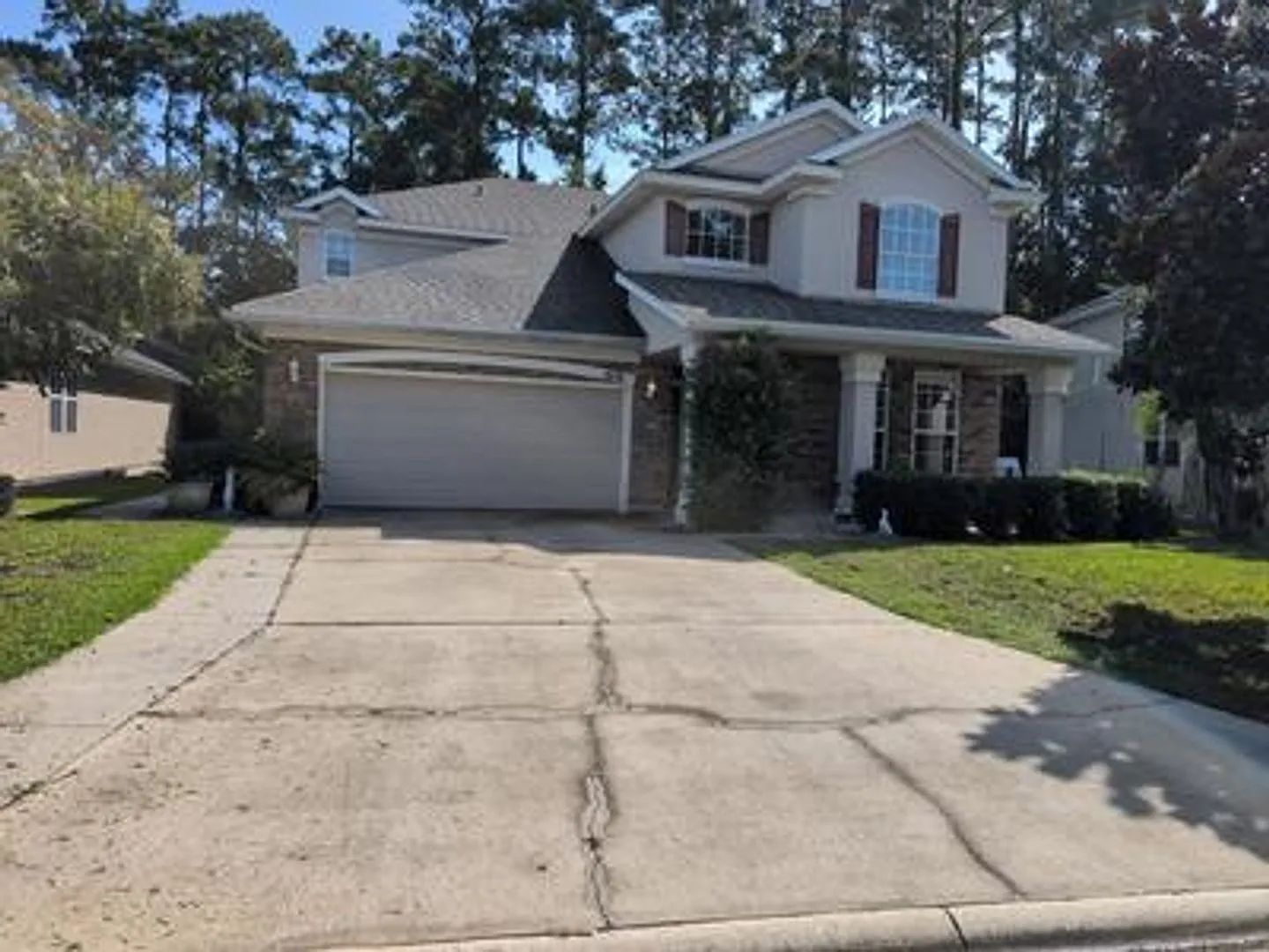 1676 Majestic View Ln — Photo 1